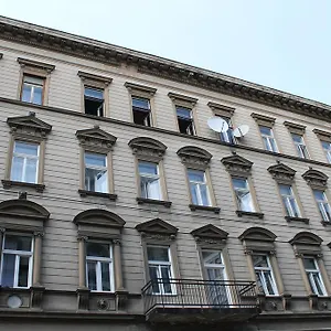 verificați disponibilitatea